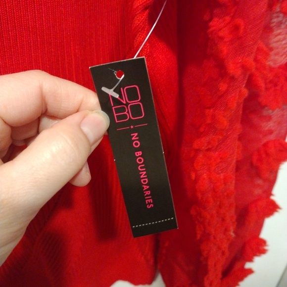 NWT No Boundaries Junior Girl's Red Puff Sleeve Sweater Top Sz XXXL (21) Holiday - Picture 3 of 7